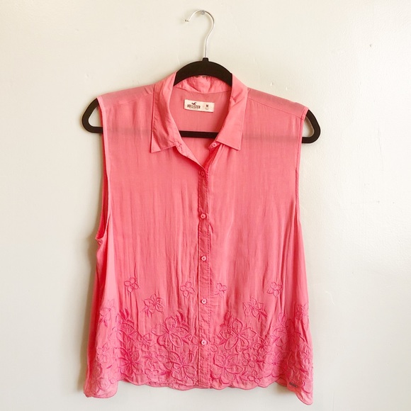 Hollister | Floral Detail Button Down - Picture 1 of 3